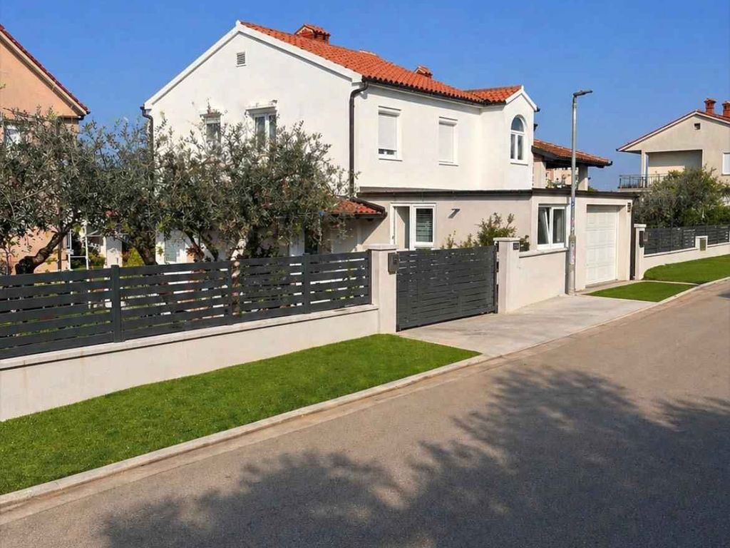 Ferienwohnung mit Klimaanlage und Grill