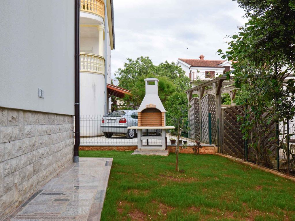 Ferienwohnung mit Klimaanlage und Balkon