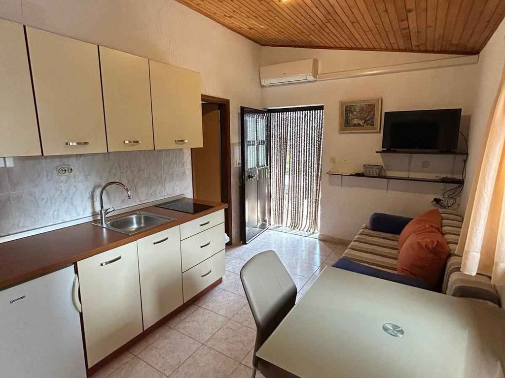 Ferienwohnung in ruhiger Lage mit Garten
