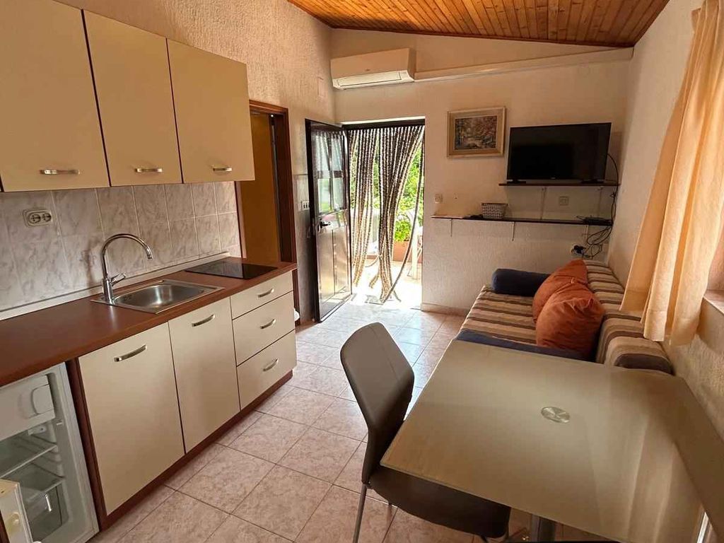 Ferienwohnung in ruhiger Lage mit Garten
