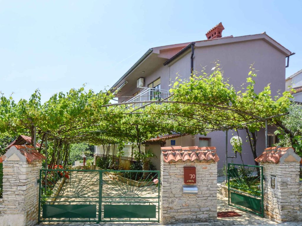 Ferienwohnung mit Terrasse