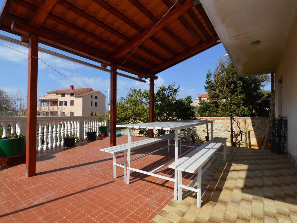 Ferienwohnung mit Terrasse