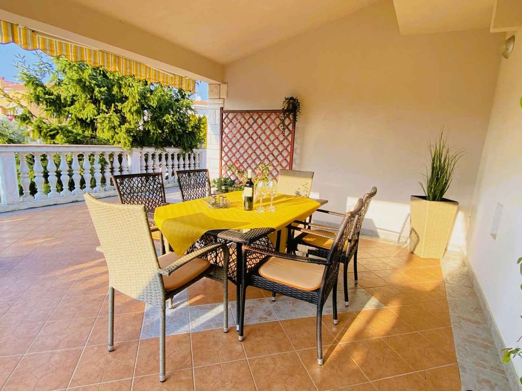 Ferienwohnung mit Balkon und Gartennutzung