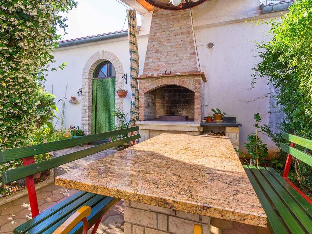 Ferienwohnung mit Garten und Grill
