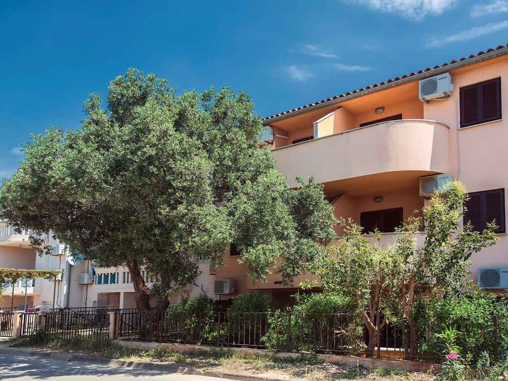 Ferienwohnung mit Balkon und Meerblick