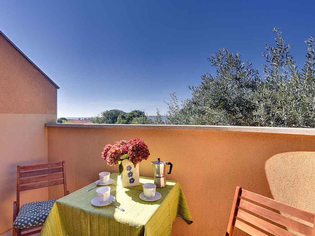 Ferienwohnung mit Balkon und Meerblick