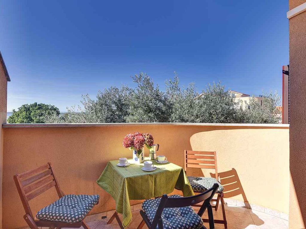 Ferienwohnung mit Balkon und Meerblick