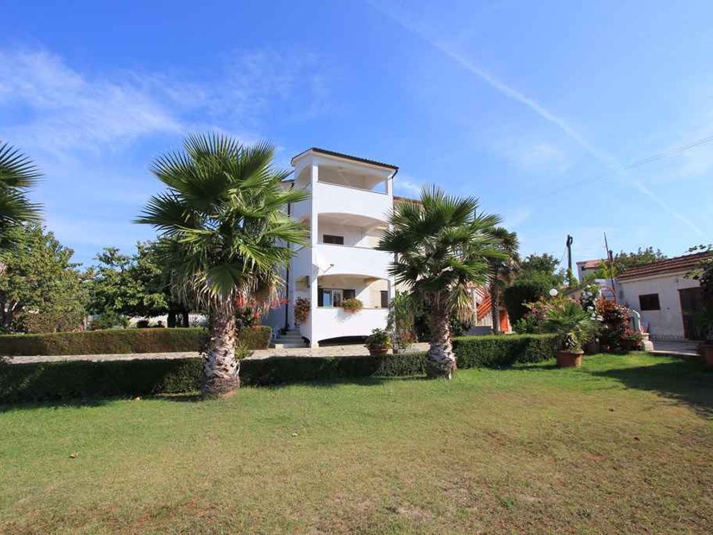 Ferienwohnung mit Garten und Grill