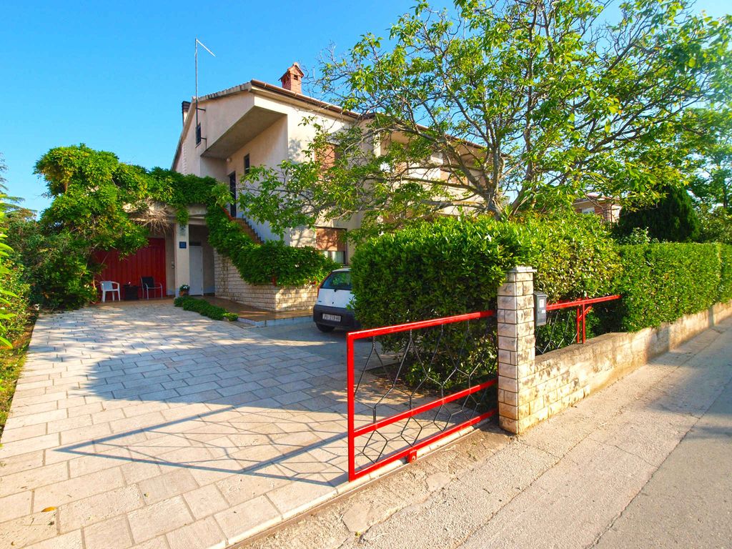 Ferienwohnung mit Terrasse und Klimaanlage