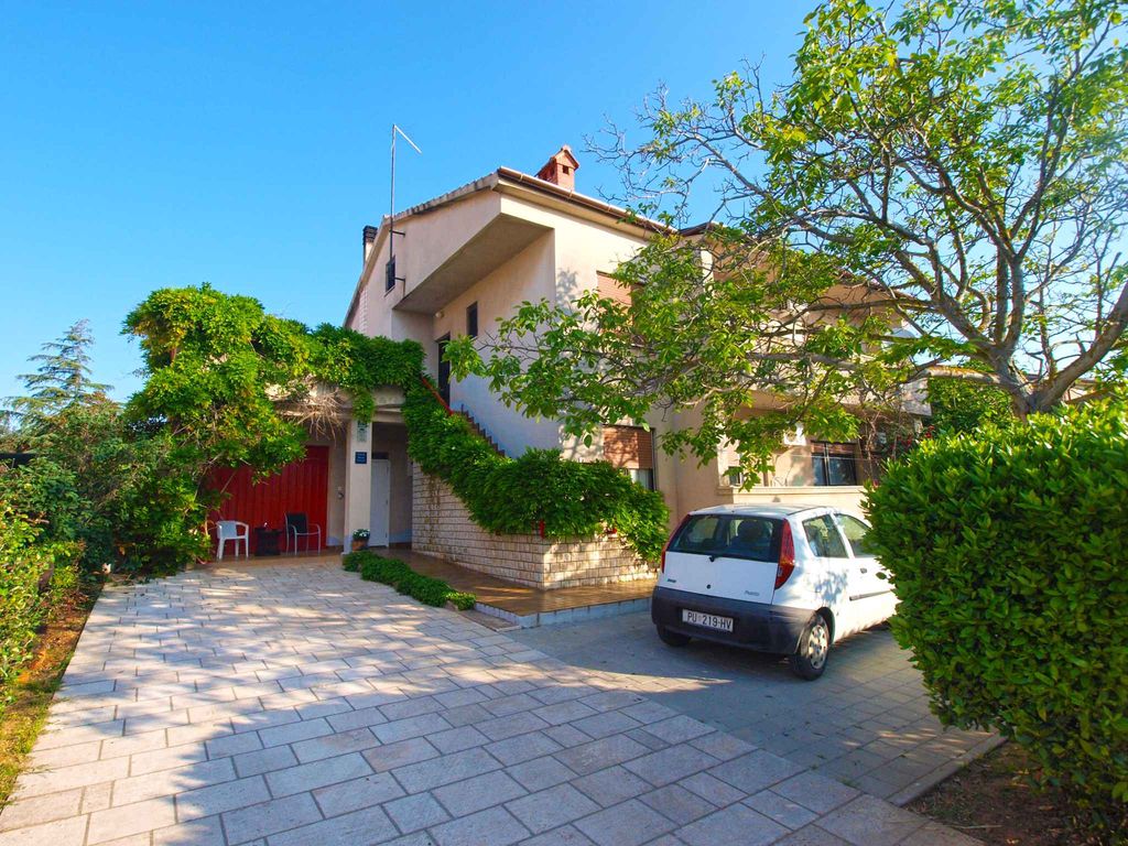 Ferienwohnung mit Terrasse und Klimaanlage