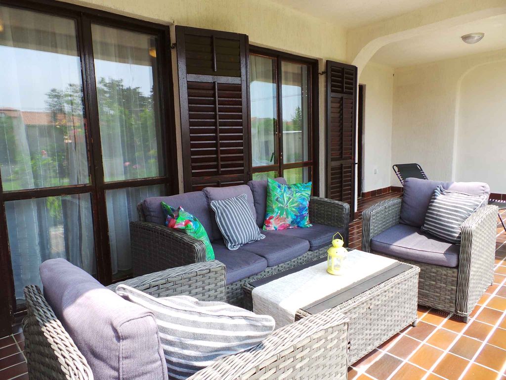 Ferienwohnung mit Terrasse und Grill