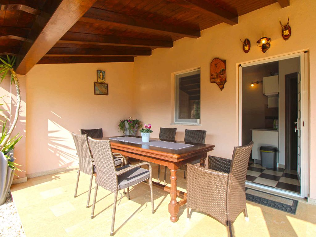 Ferienhaus mit Terrasse