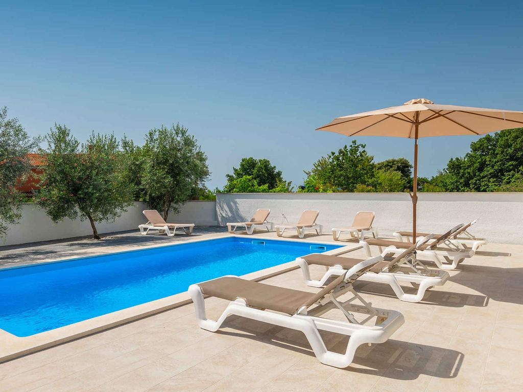 Ferienwohnung mit Pool zur gemeinsamen Nutzung
