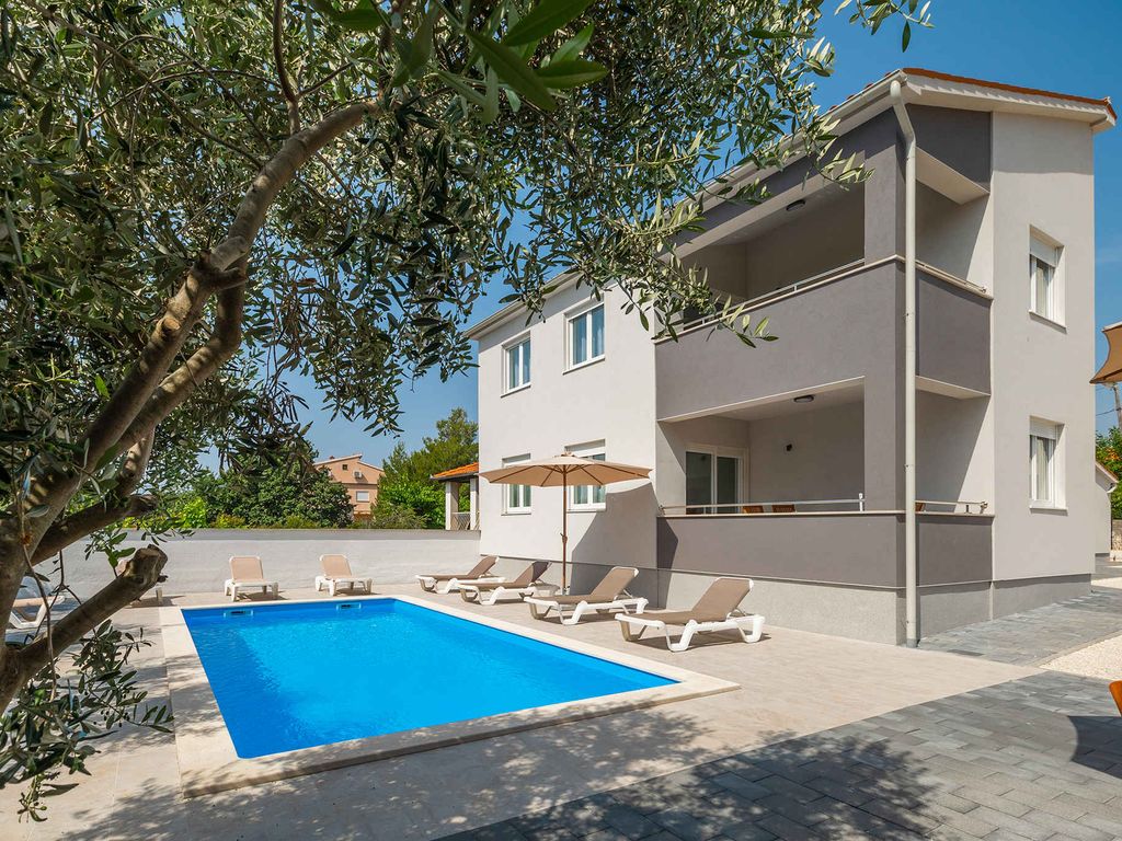 Ferienwohnung mit Pool zur gemeinsamen Nutzung