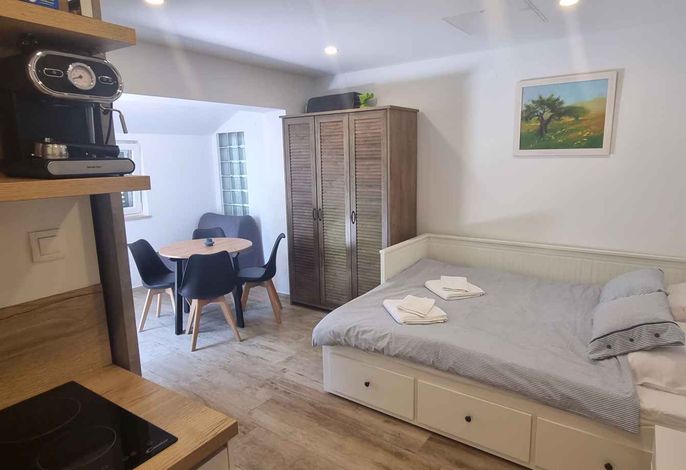Studio alleinstehend mit Garten