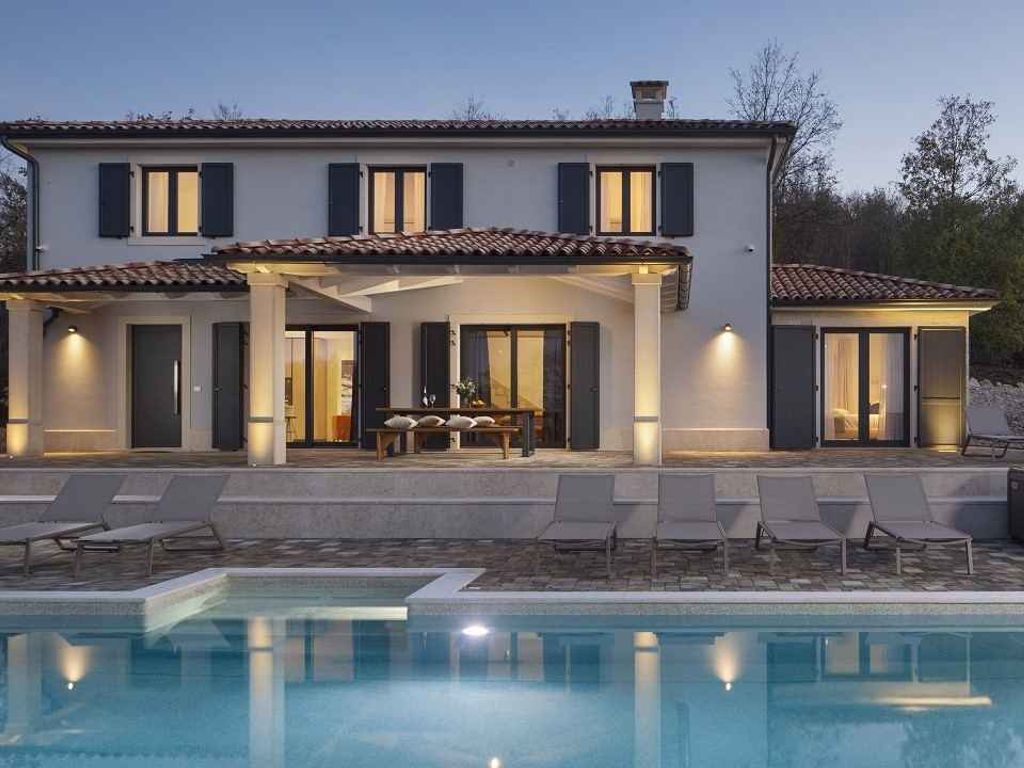 Villa mit Pool