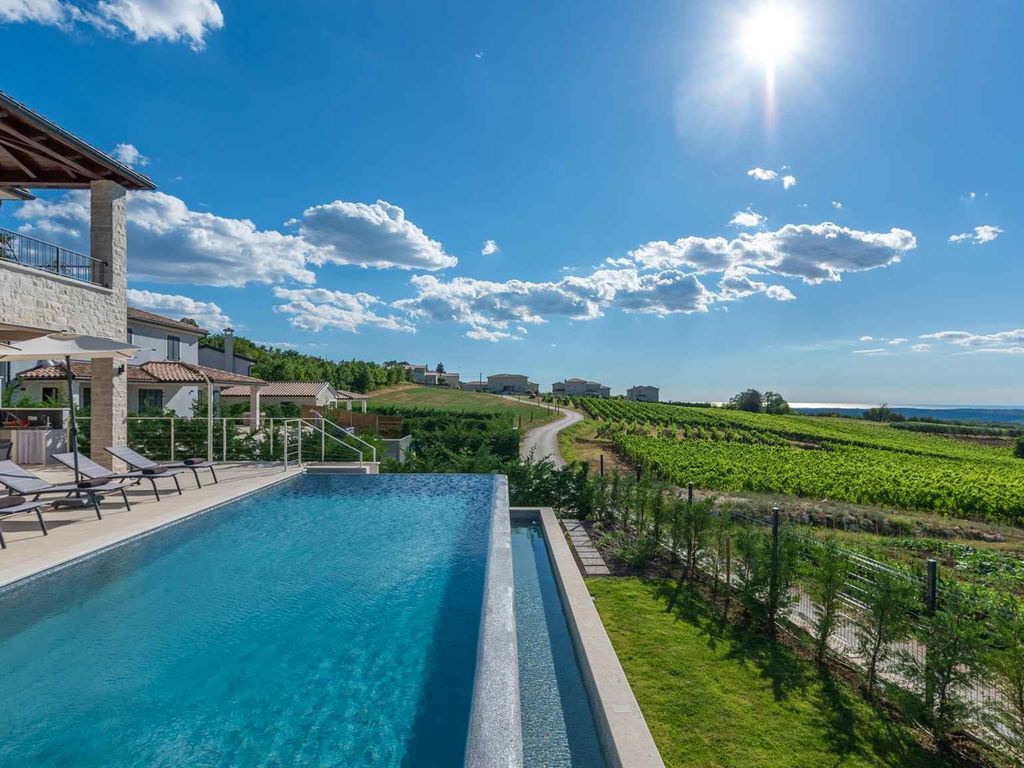 Villa mit Klimaanlage und Pool