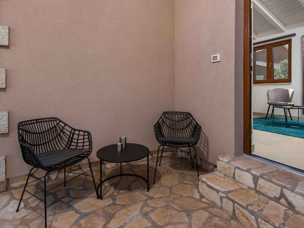 Villa mit Klimaanlage und Pool