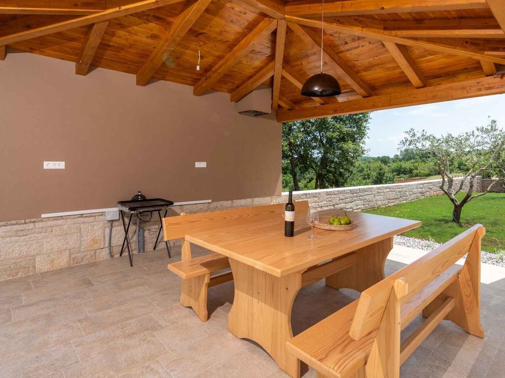 Villa mit Klimaanlage und Pool