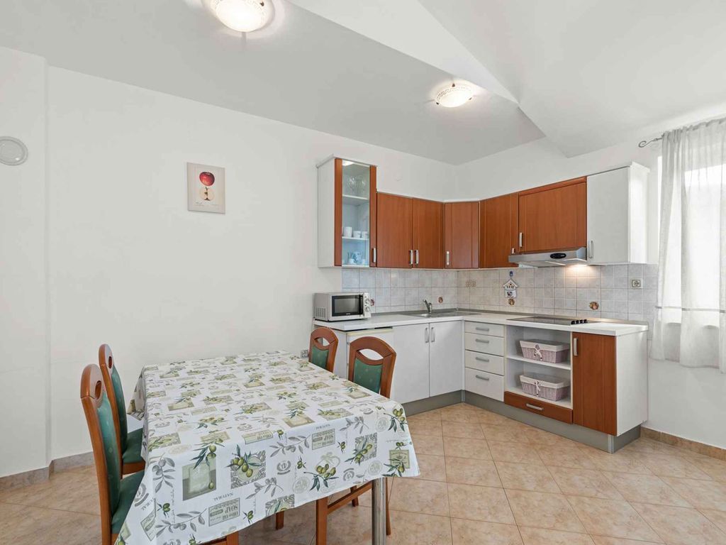 Ferienwohnung mit Klimaanlage und Pool