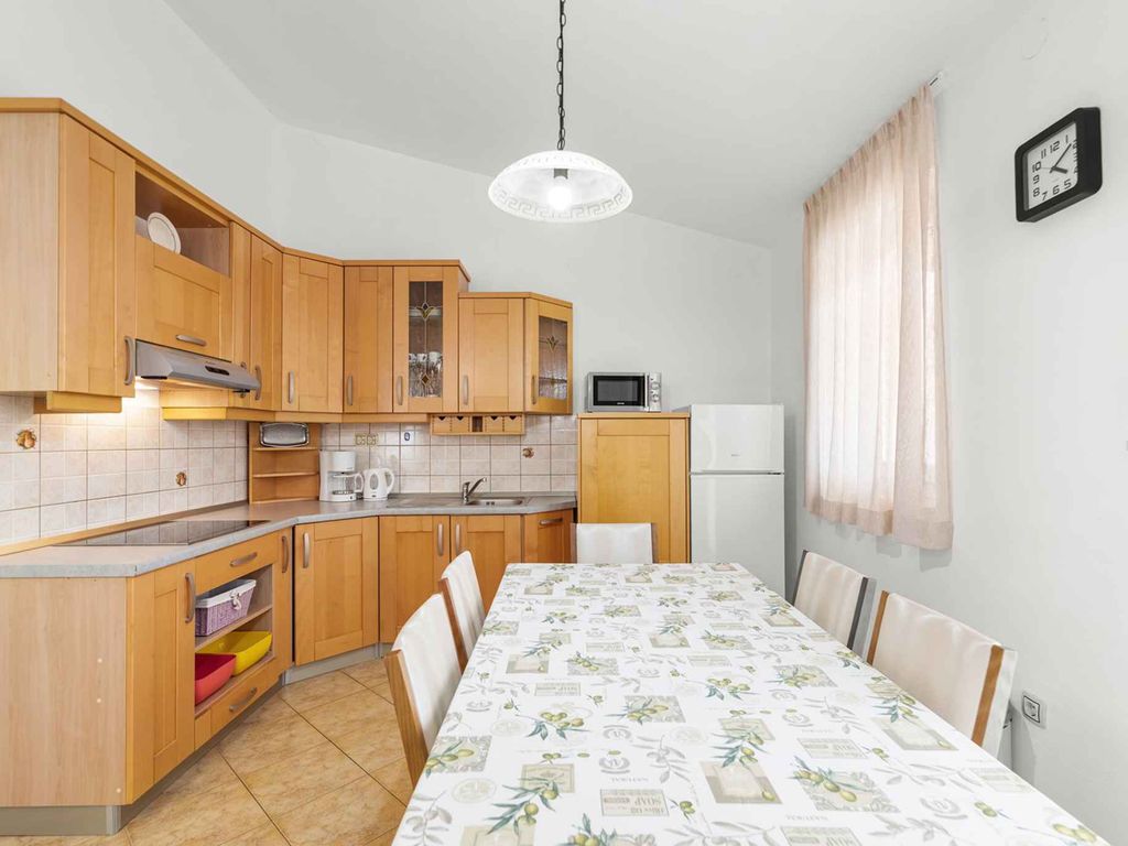 Ferienwohnung mit Klimaanlage und Pool