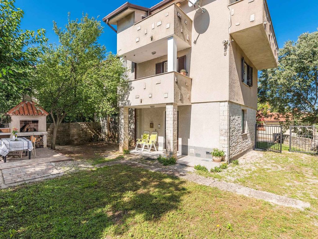 Ferienhaus mit Klimaanlage und Grill