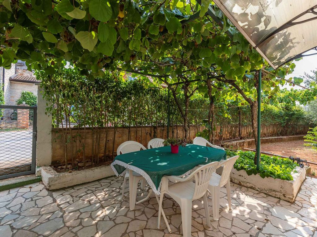 Ferienhaus mit eingezäuntem Garten