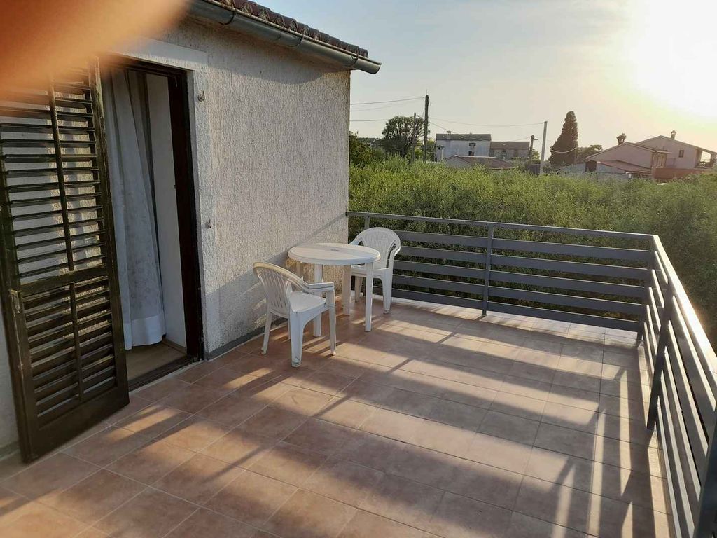 Ferienhaus mit eingezäuntem Garten