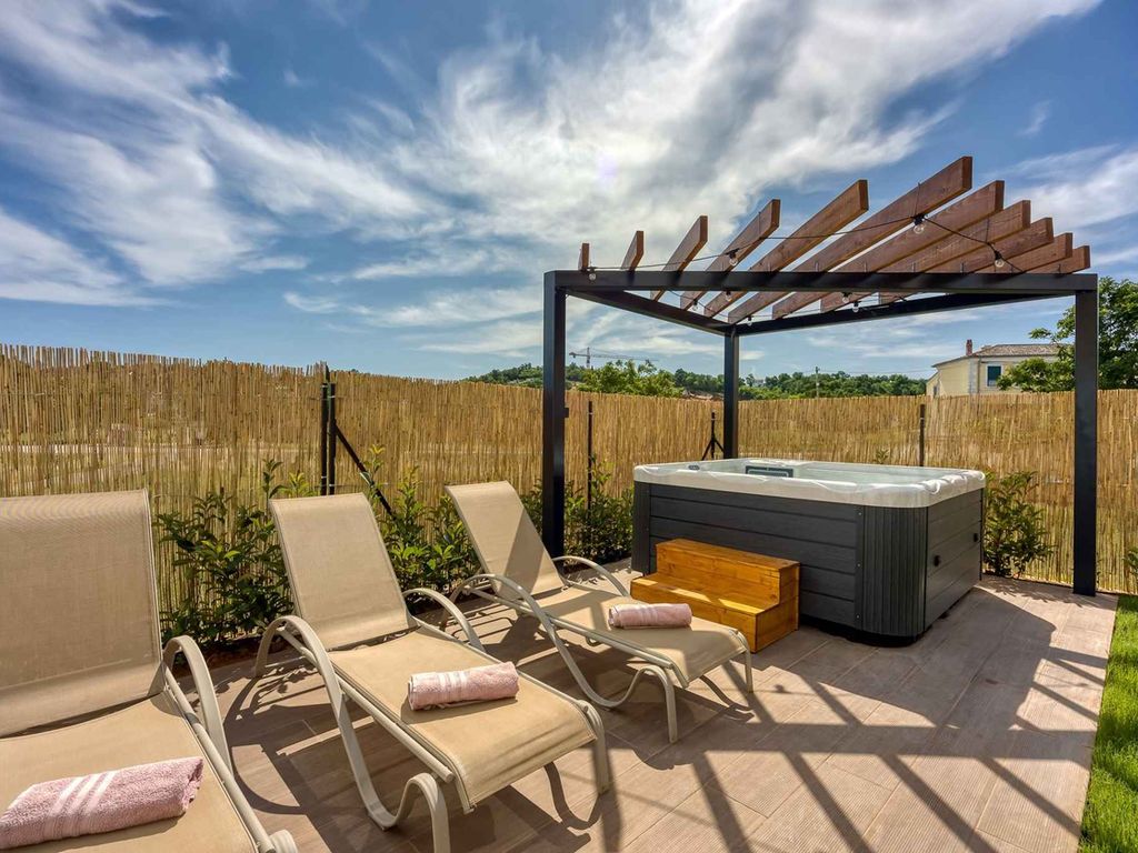 Ferienhaus mit Whirlpool