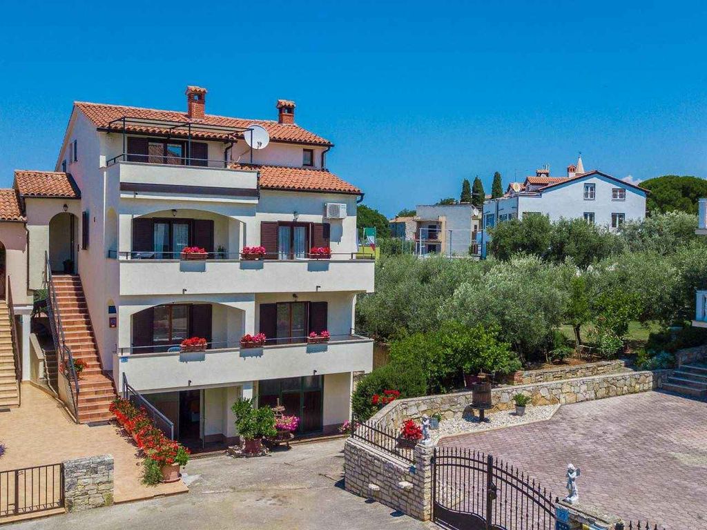 Ferienwohnung mit Balkon und Meerblick