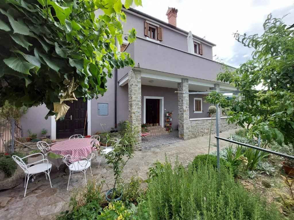 Ferienwohnung mit Balkon und Panoramablick