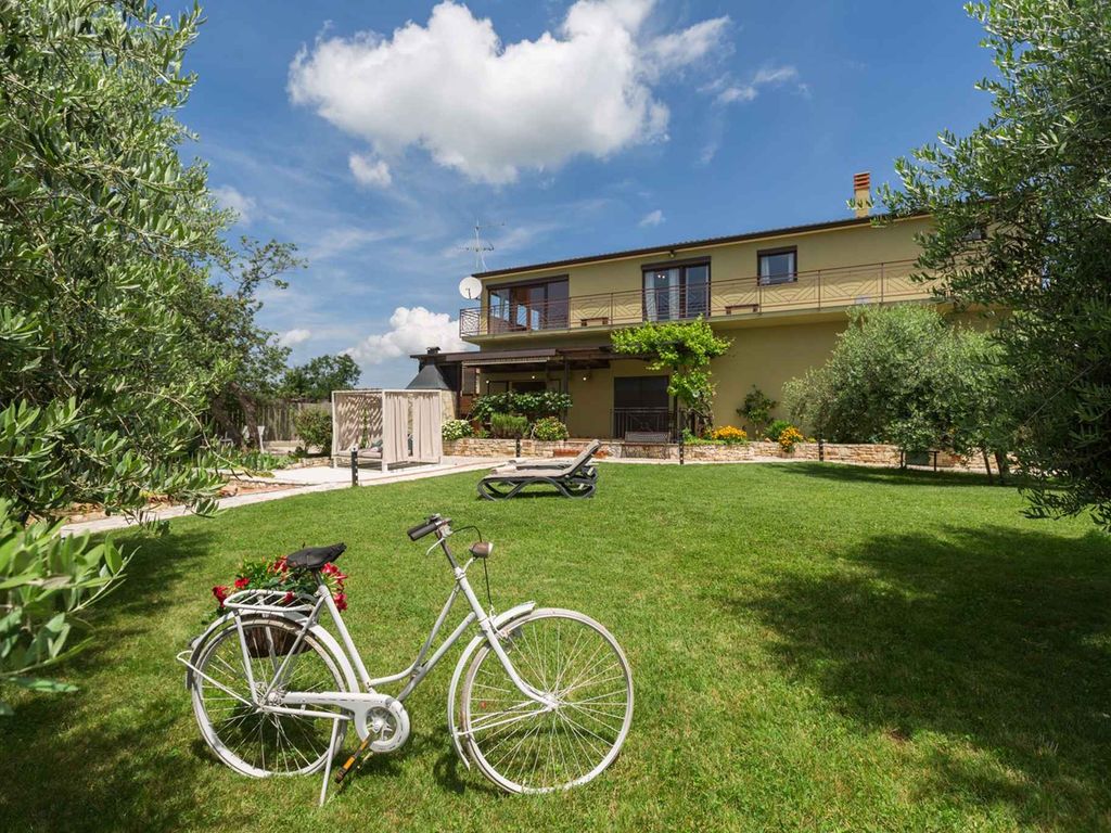 FerienHaus mit Aussenpool
