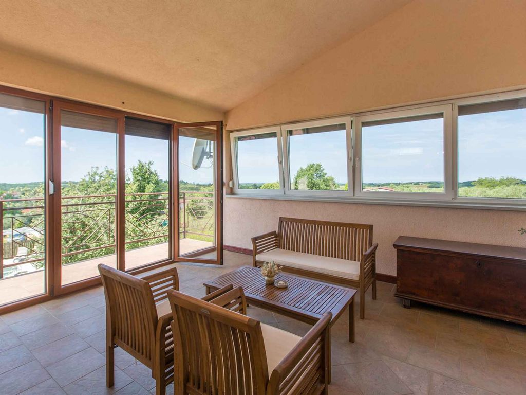 Villa mit Klimaanlage und Pool