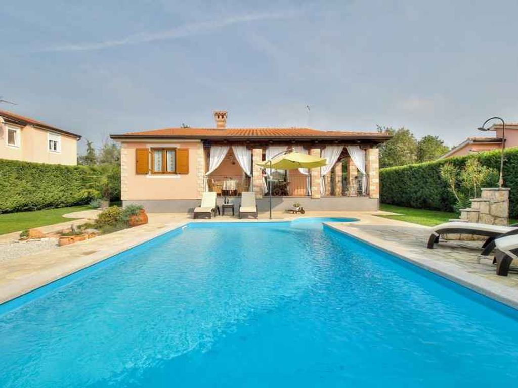Villa mit Privatpool