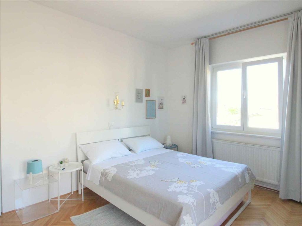 Ferienwohnung Apartment mit Terrasse und Klimaanlage