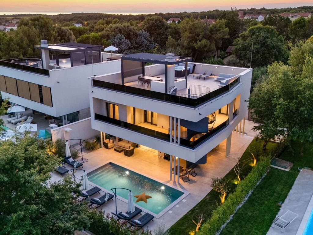 Villa mit Whirlpool und Sauna