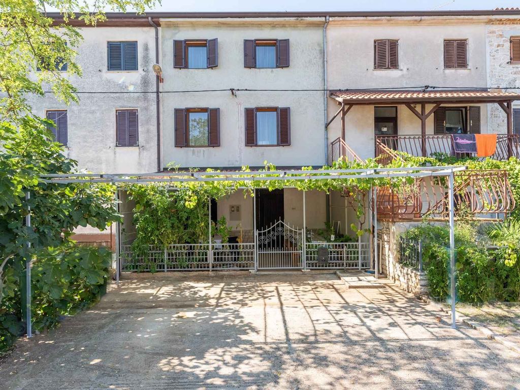 Ferienwohnung mit Klimaanlage und Terrasse
