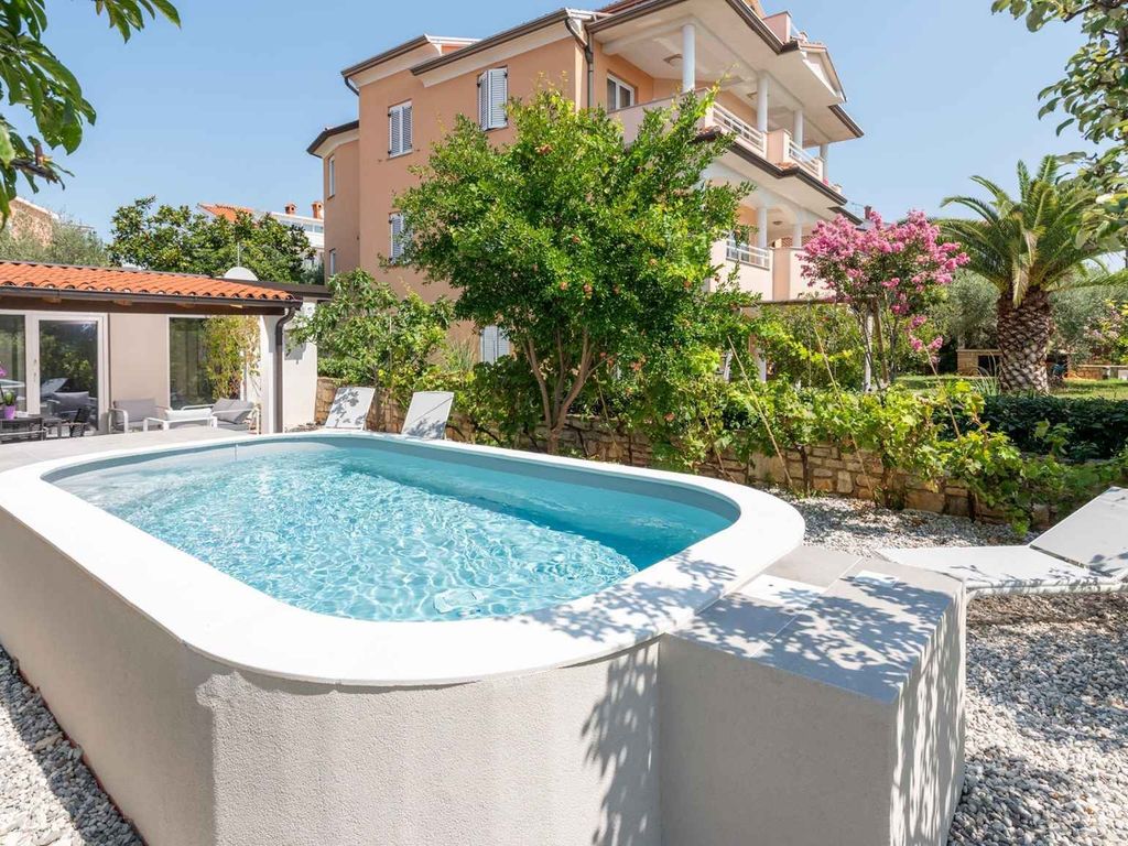 Villa mit Pool