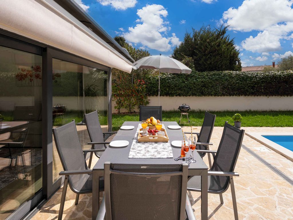Finca mit Pool und Garten