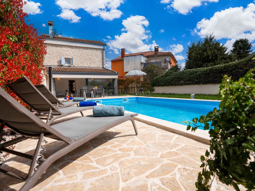 Finca mit Pool und Garten