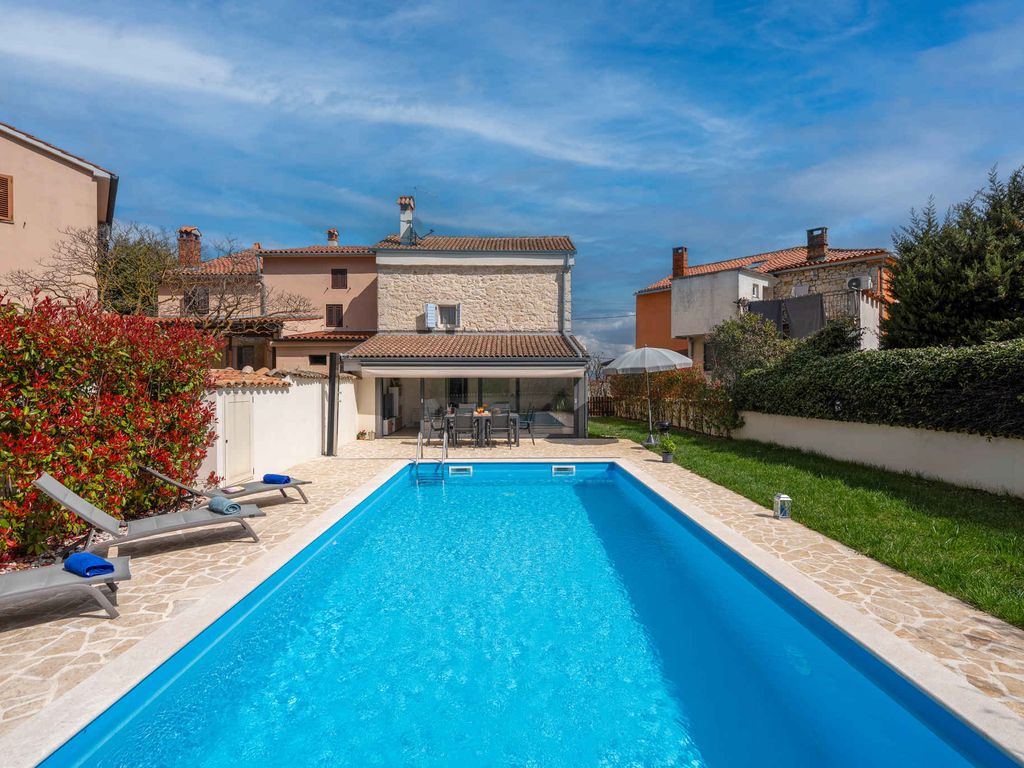 Finca mit Pool und Garten