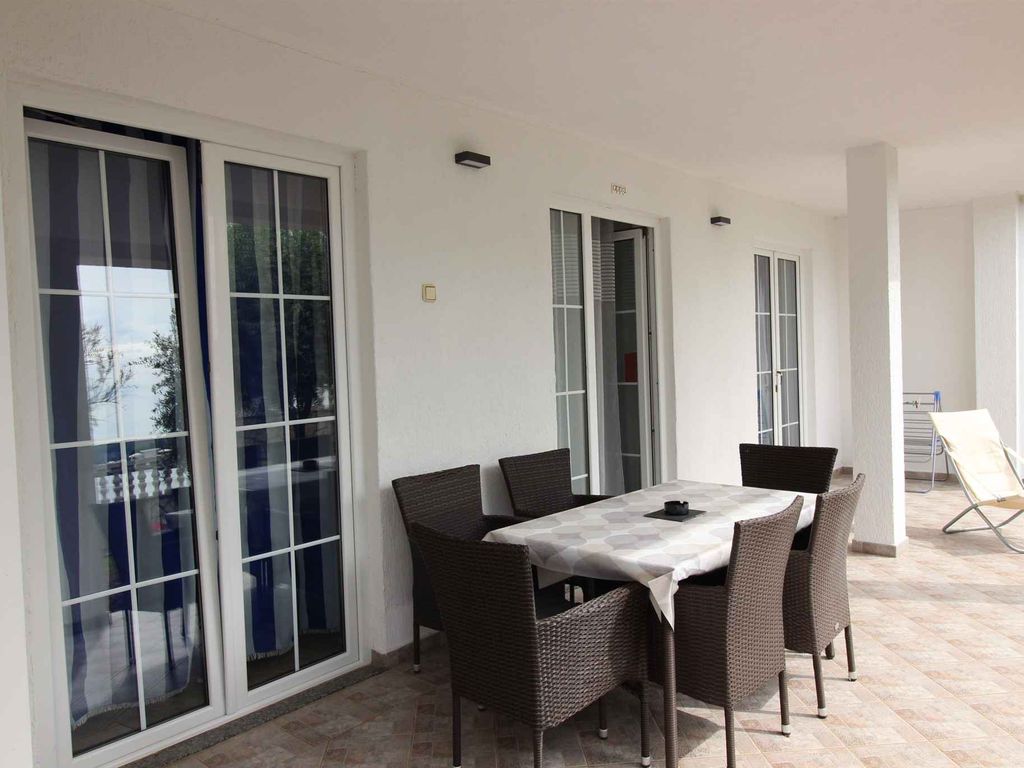 Ferienwohnung mit Terrasse und Grill gleich an der Küste