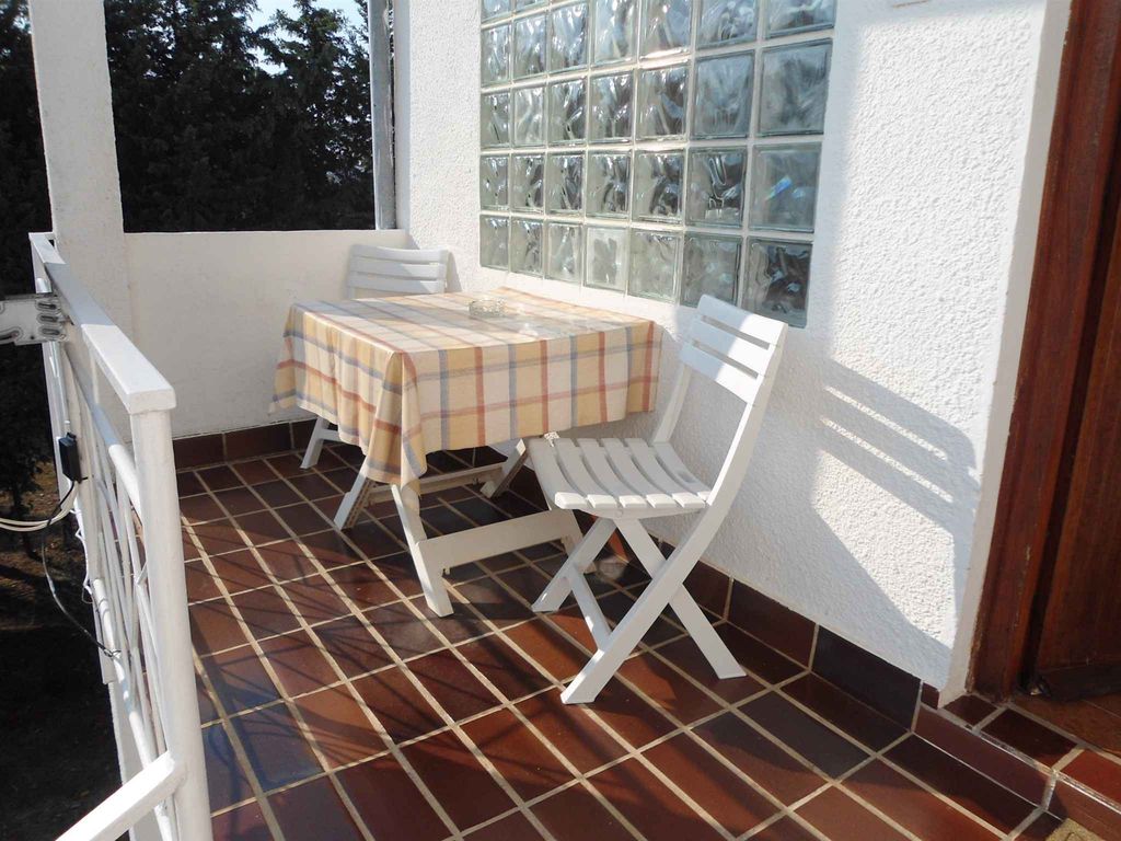 Ferienwohnung mit Garten und Klimaanlage