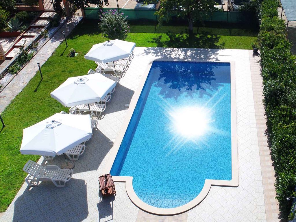 Ferienwohnung mit Außenpool