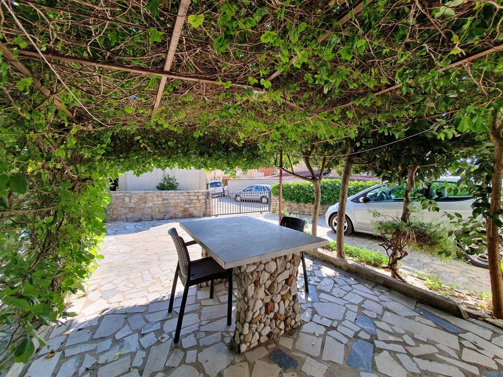 Ferienwohnung 30 m zum Strand