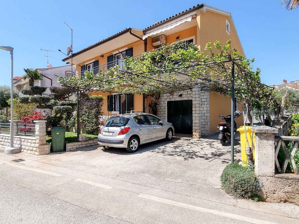 Studio mit Terrasse 100 m vom Strand