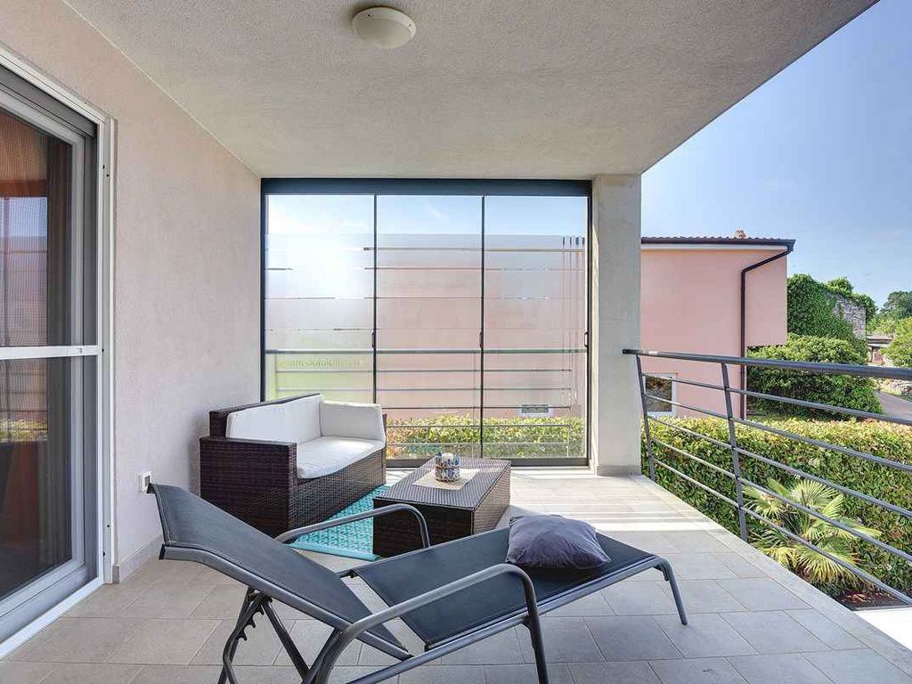 Villa mit Pool und Grill