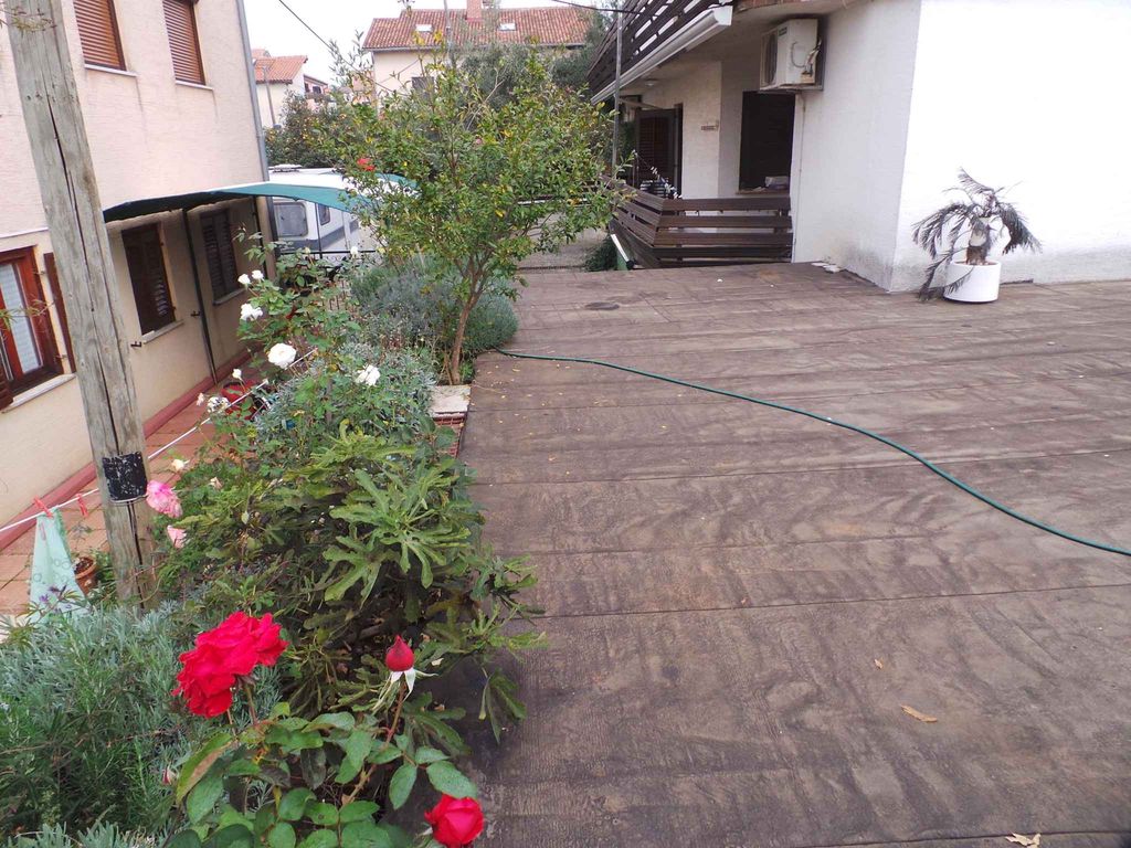 Ferienwohnung mit Balkon und Internetzugang