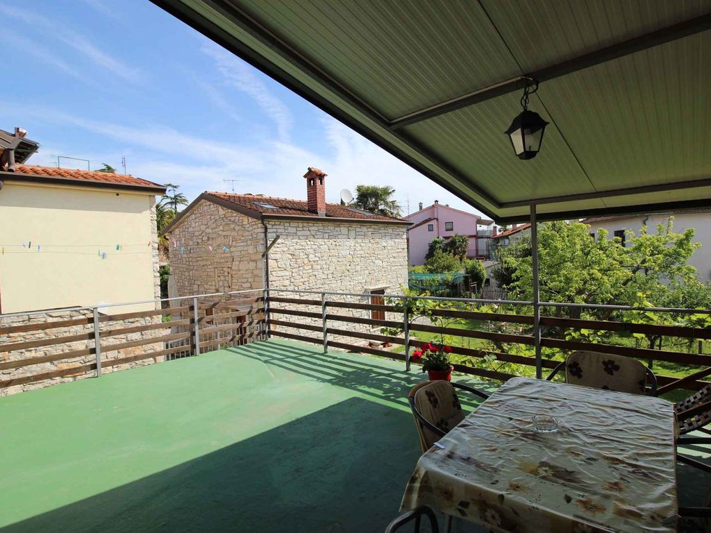 Ferienhaus im Stadtzentrum von Novigrad, Strand 150 m entfernt