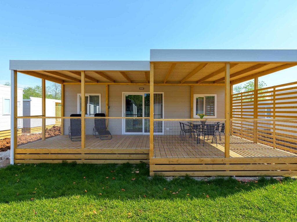 FerienHaus auf einem Nudisten-Campingplatz